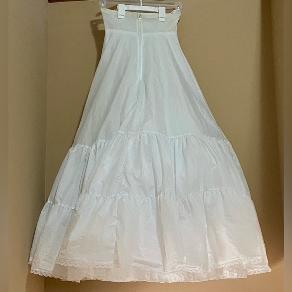 VGU Sz-4/6(S) David’s Bridal Strapless Full Length White Tiered High Waist Slip - Picture 1 of 16